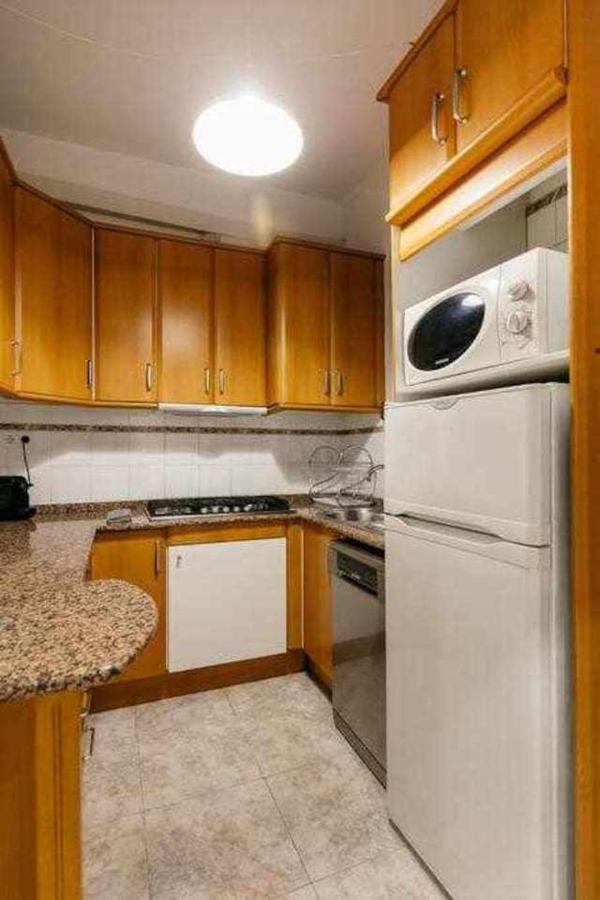 Cozy & Central Apartment Barcelona Bagian luar foto